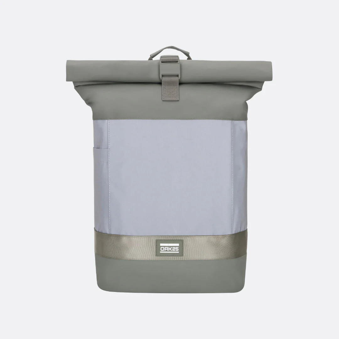 Reflektierender salbeifarbener Rolltop-Fahrradrucksack mit Fronttasche und Schnalle