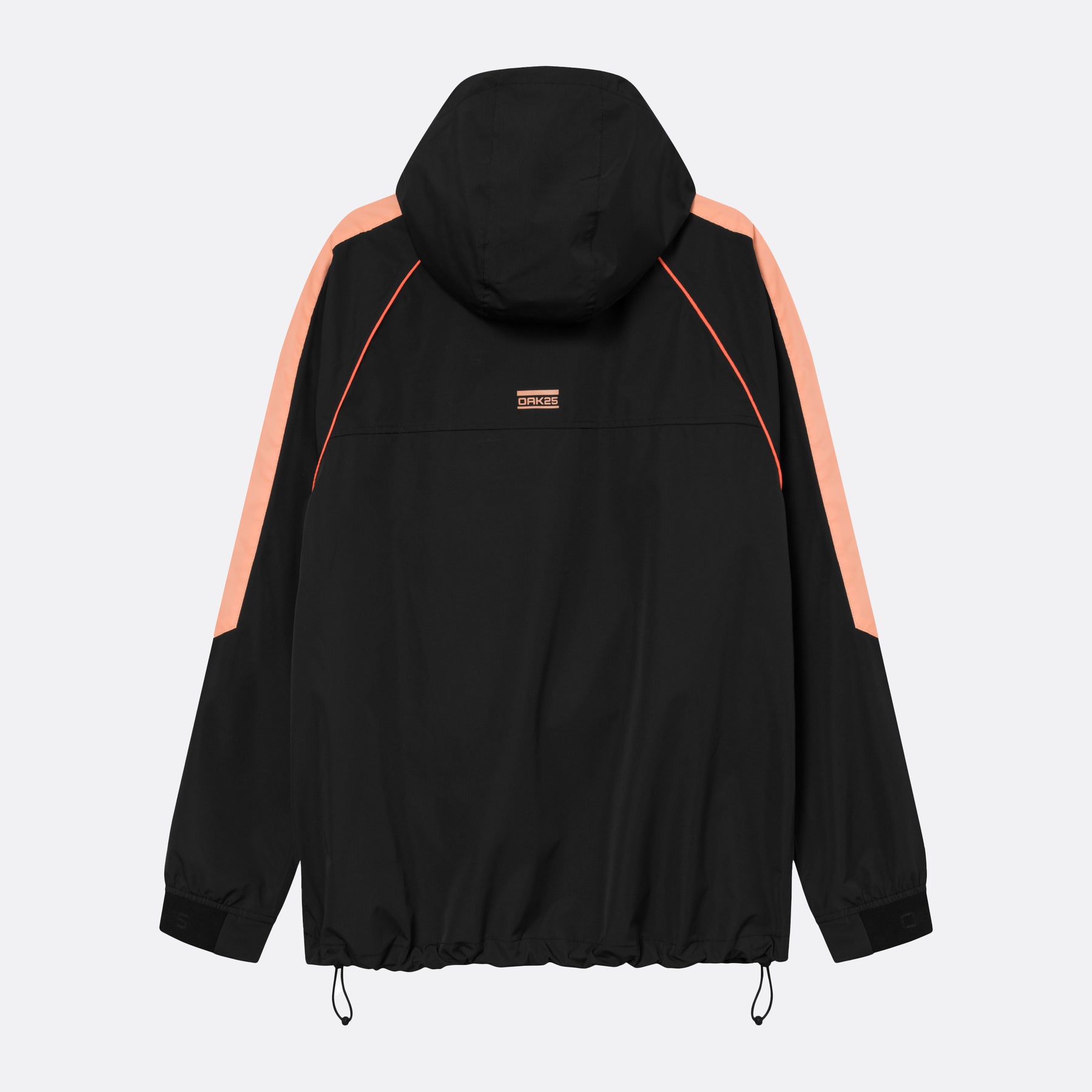 Schwarze Windjacke mit Kapuze und pfirsichfarbenen Streifen an den Ärmeln, elastischem Saum und OAK25-Logo hinten