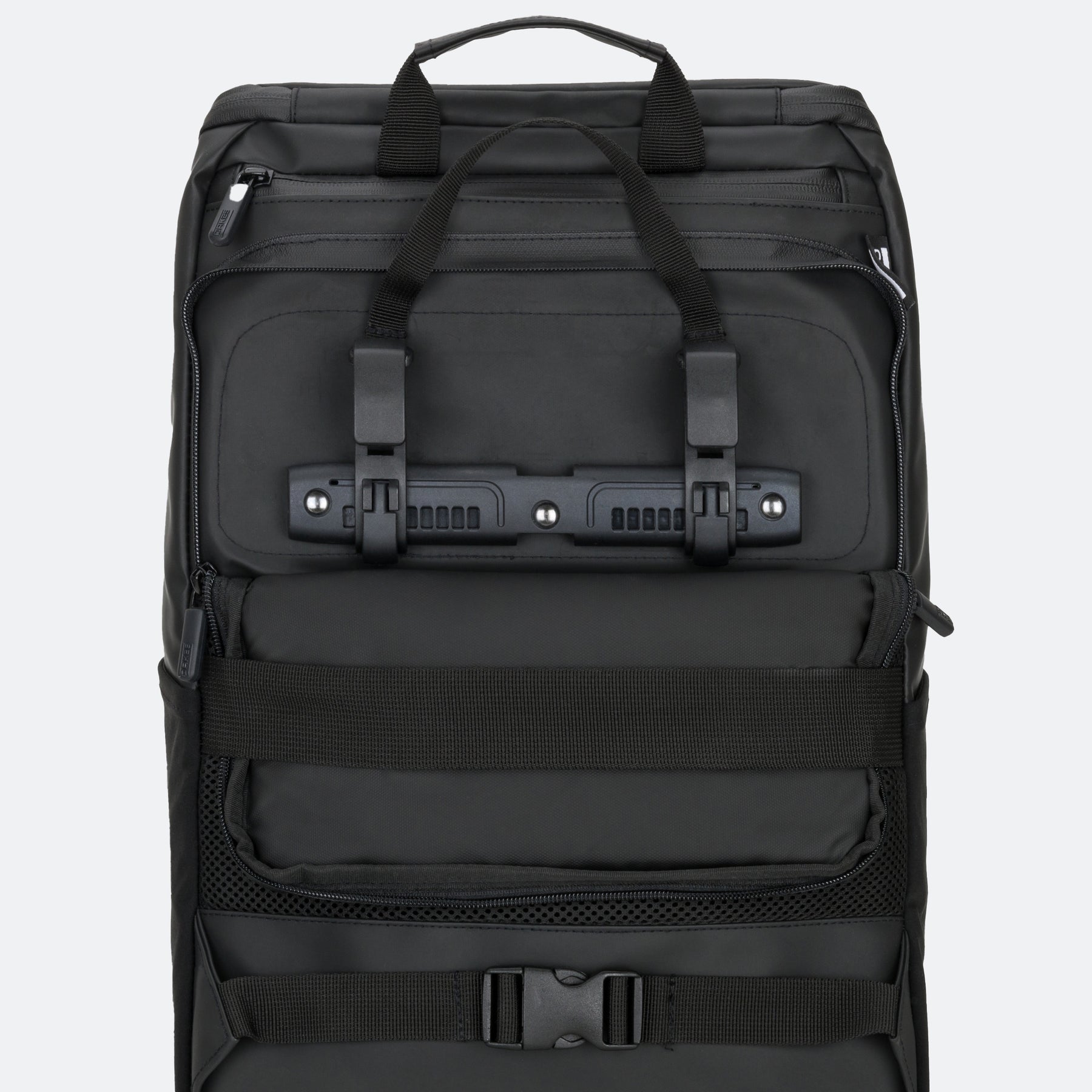 Schwarze 2-in-1 Fahrradtasche und Daybag mit Griffen, Riemen und Befestigungssystem