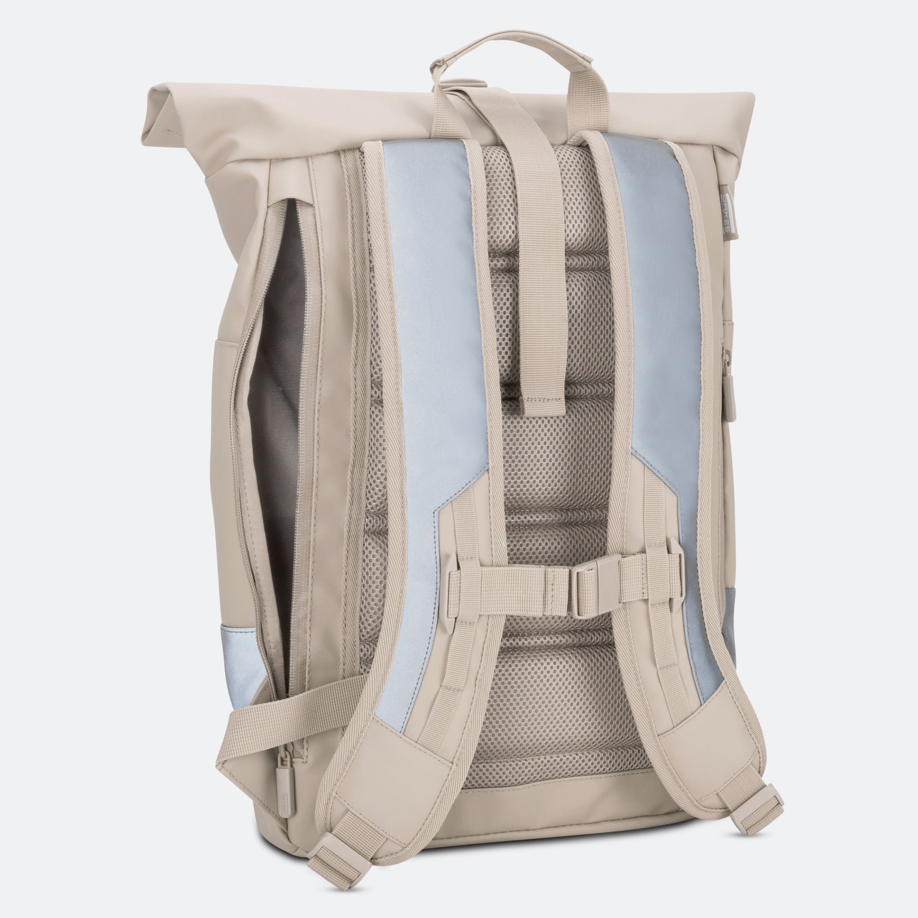 Sandfarbener Rolltop-Fahrradrucksack mit gepolsterten, reflektierenden Schulterriemen und seitlichem Reißverschluss