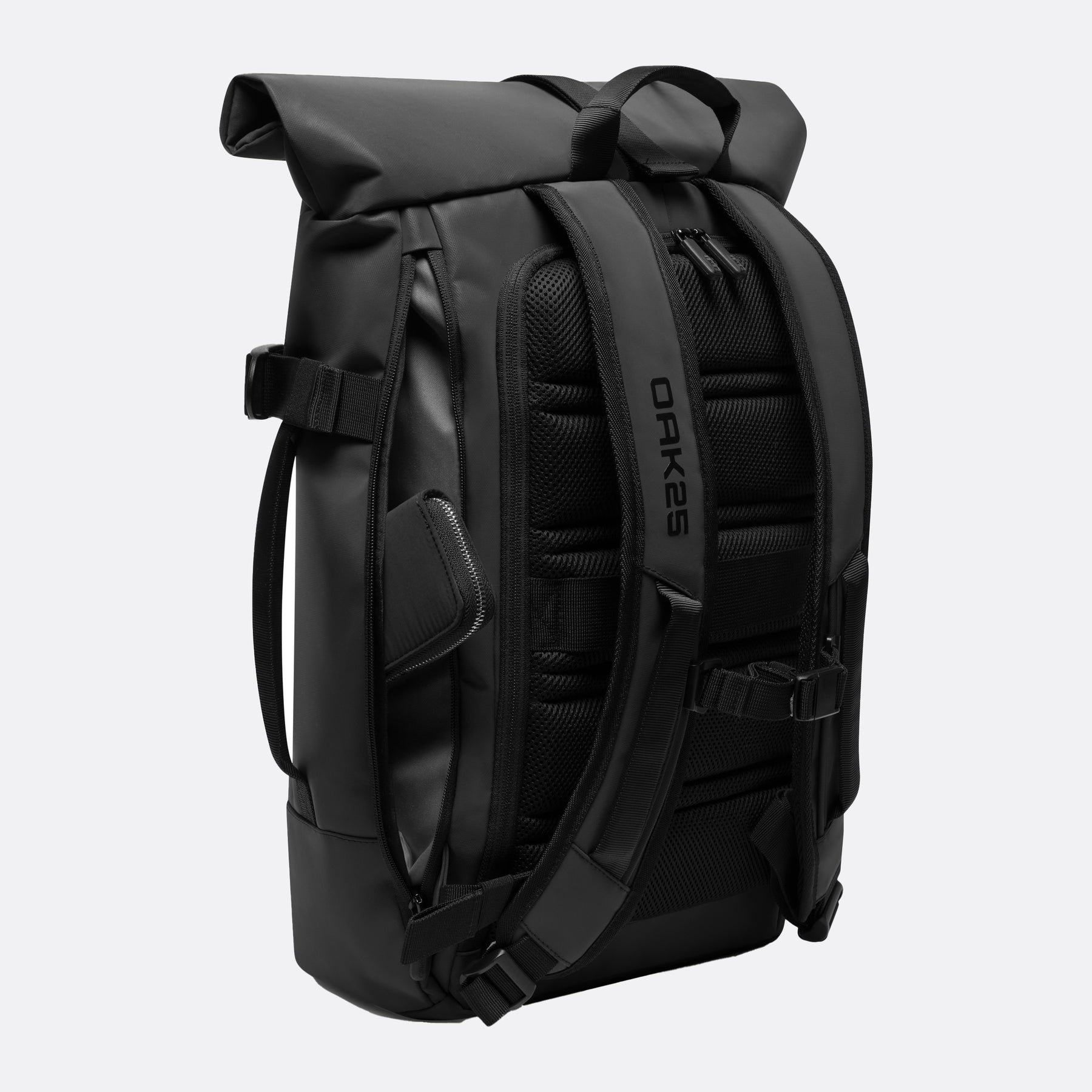 Schwarzer OAK25 Luminite Rolltop-Rucksack mit gepolstertem Rücken und seitlichem Reißverschlussfach