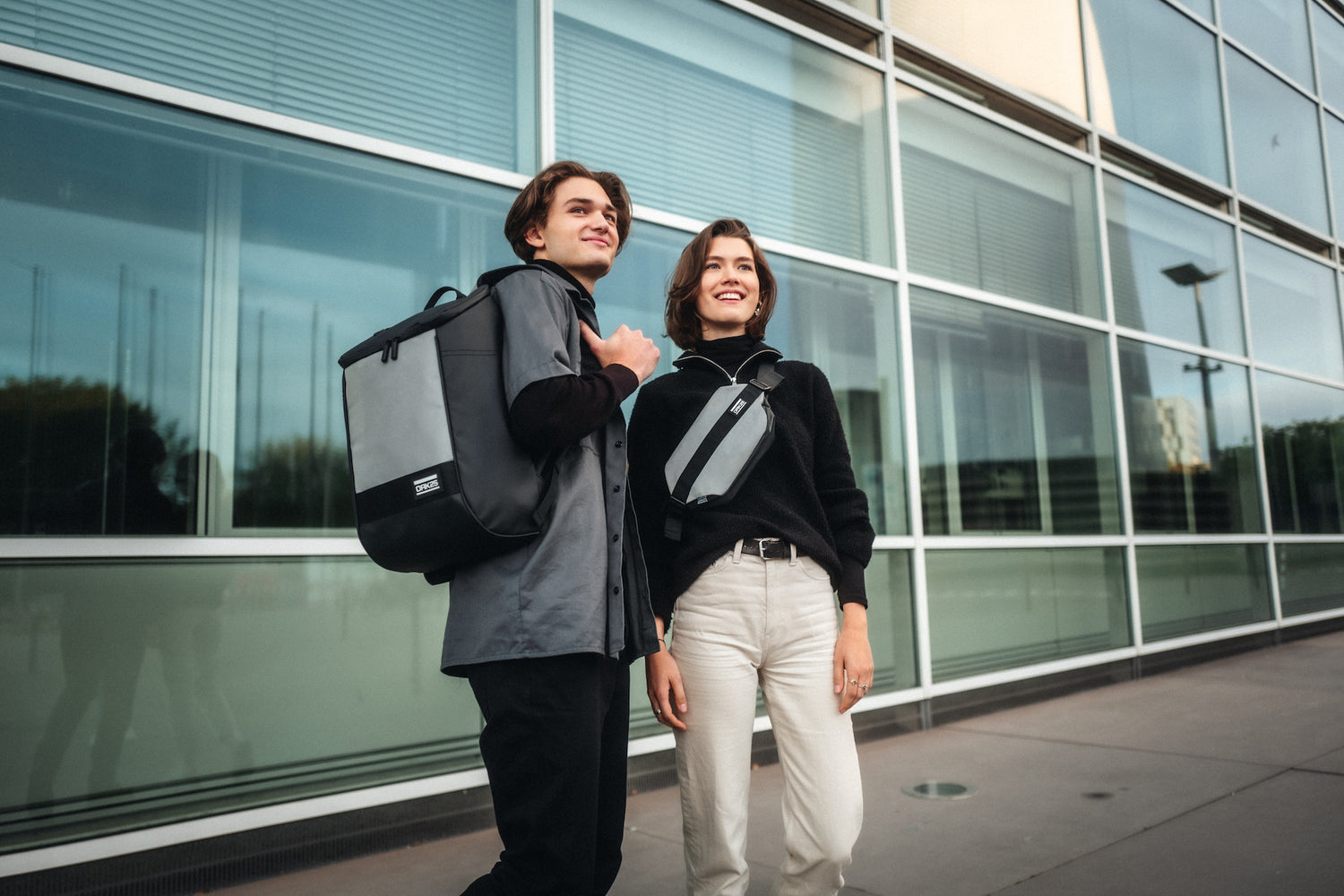 smarter Rucksack und reflektierende Bauchtasche | OAK25